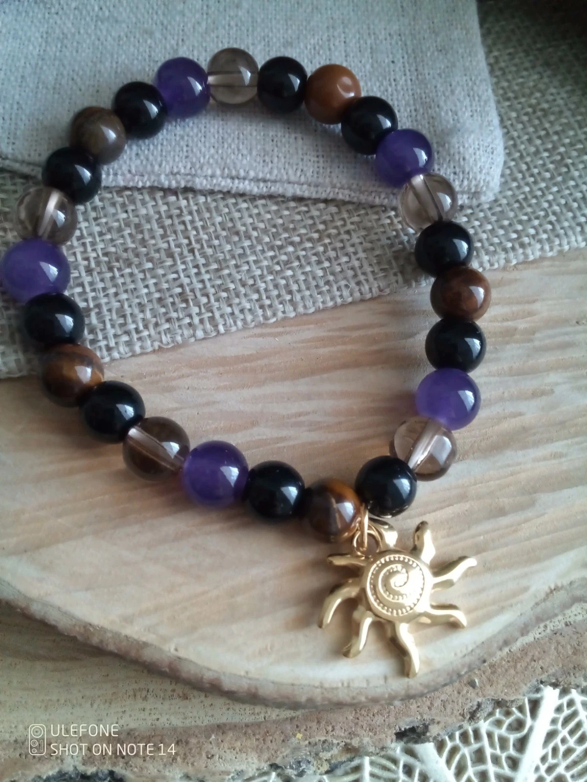 Bracelet protection en pierres naturelles et soleil – photo 2